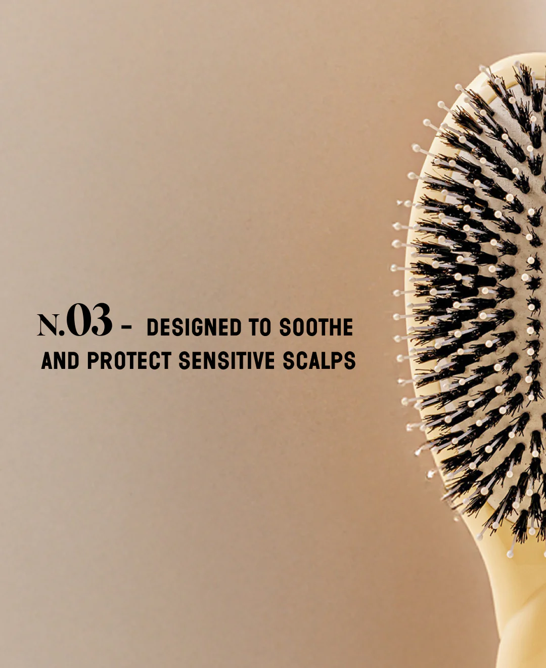 N.03 La Brosse Cuir Chevelu Sensible l'Indispensable Douceur Ivoire Cair - Image 7