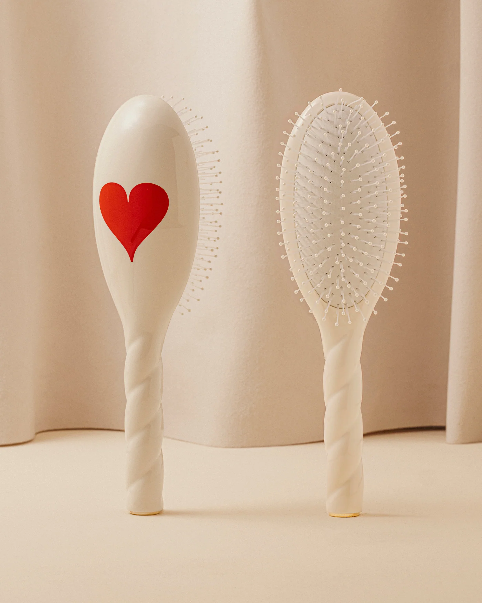 Duo : La Bonne Brosse et sa Pochette Édition Limitée Reine de Cœur - Image 5