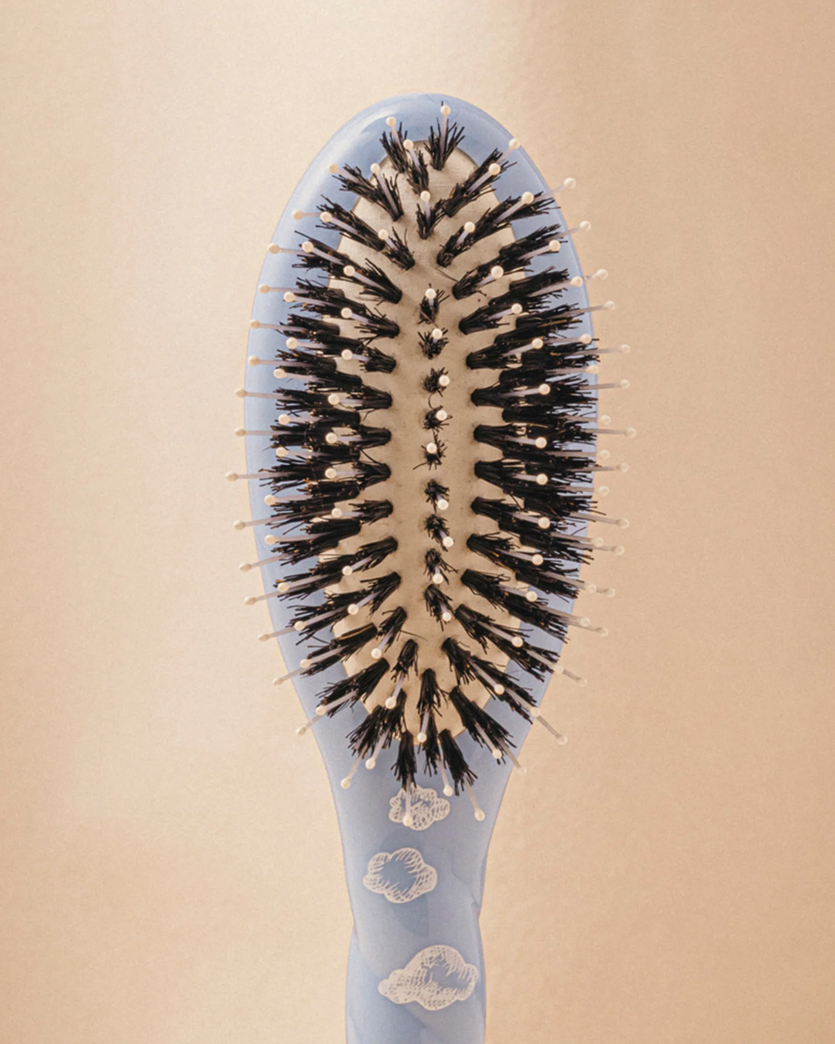 Édition Limitée Nuage N.03 La Petite Brosse Cuir Chevelu Sensible l'Indispensable Douceur - Image 4