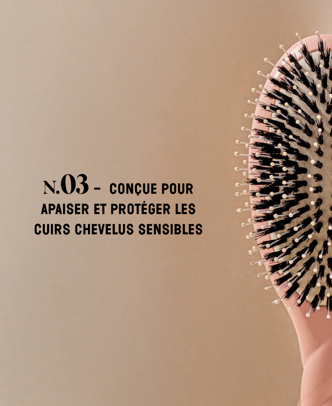 N.03 La Brosse Cuir Chevelu Sensible l'Indispensable Douceur Rose Poudré - Image 9