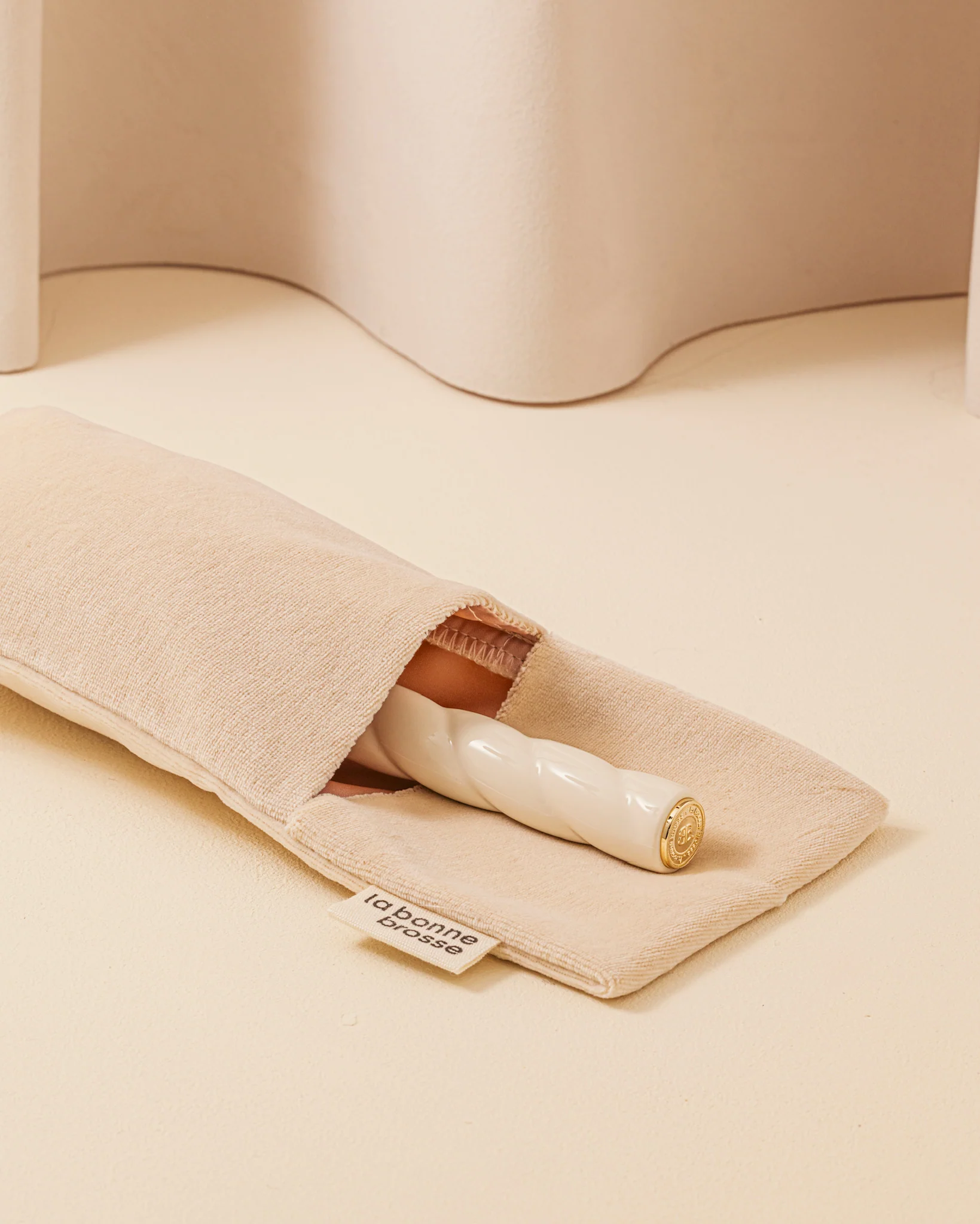 La Pochette "Petite Brosse" Blanc Crème - Image 4