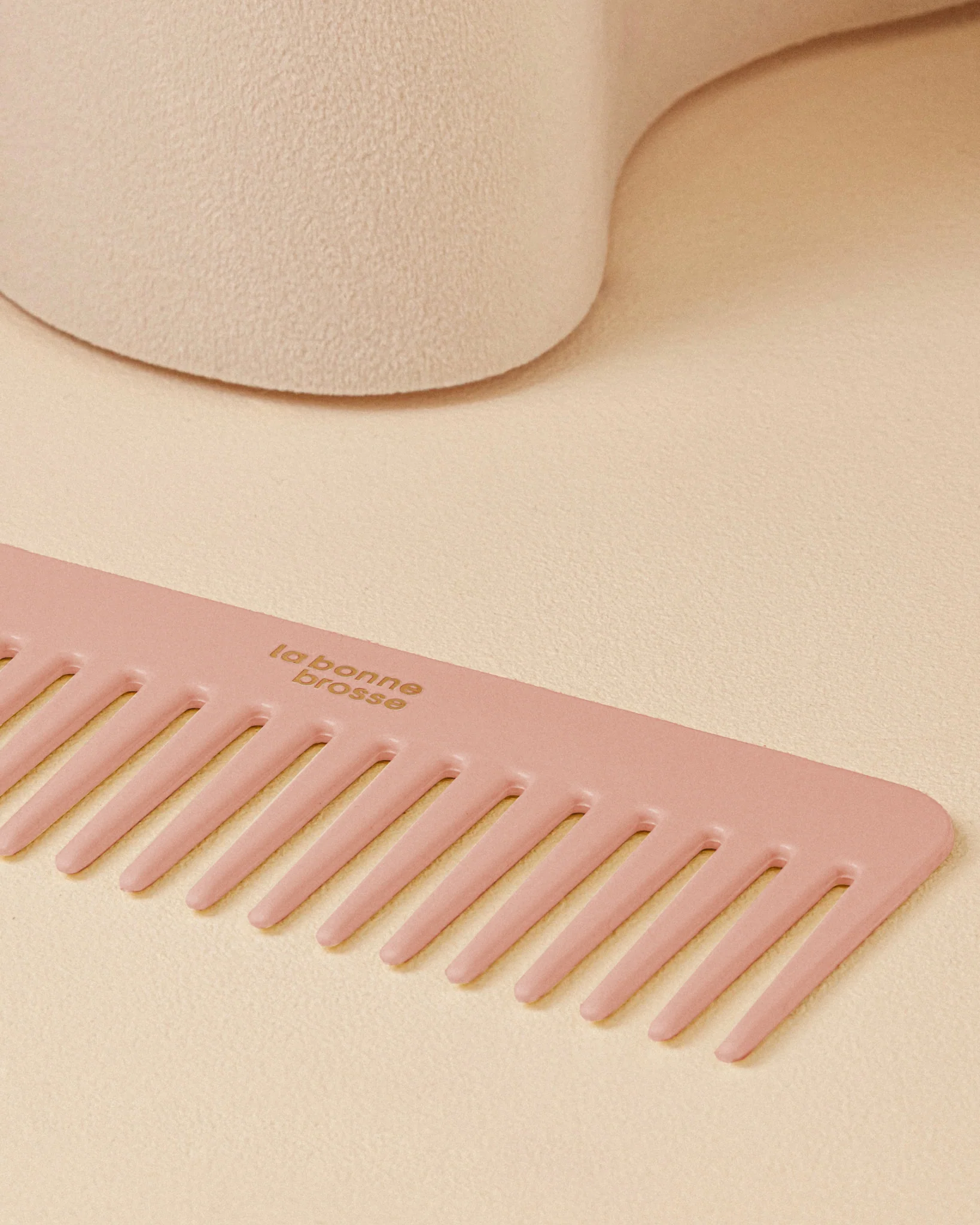 Le Peigne Large Démêlant en acétate Rose Poudré - Image 2