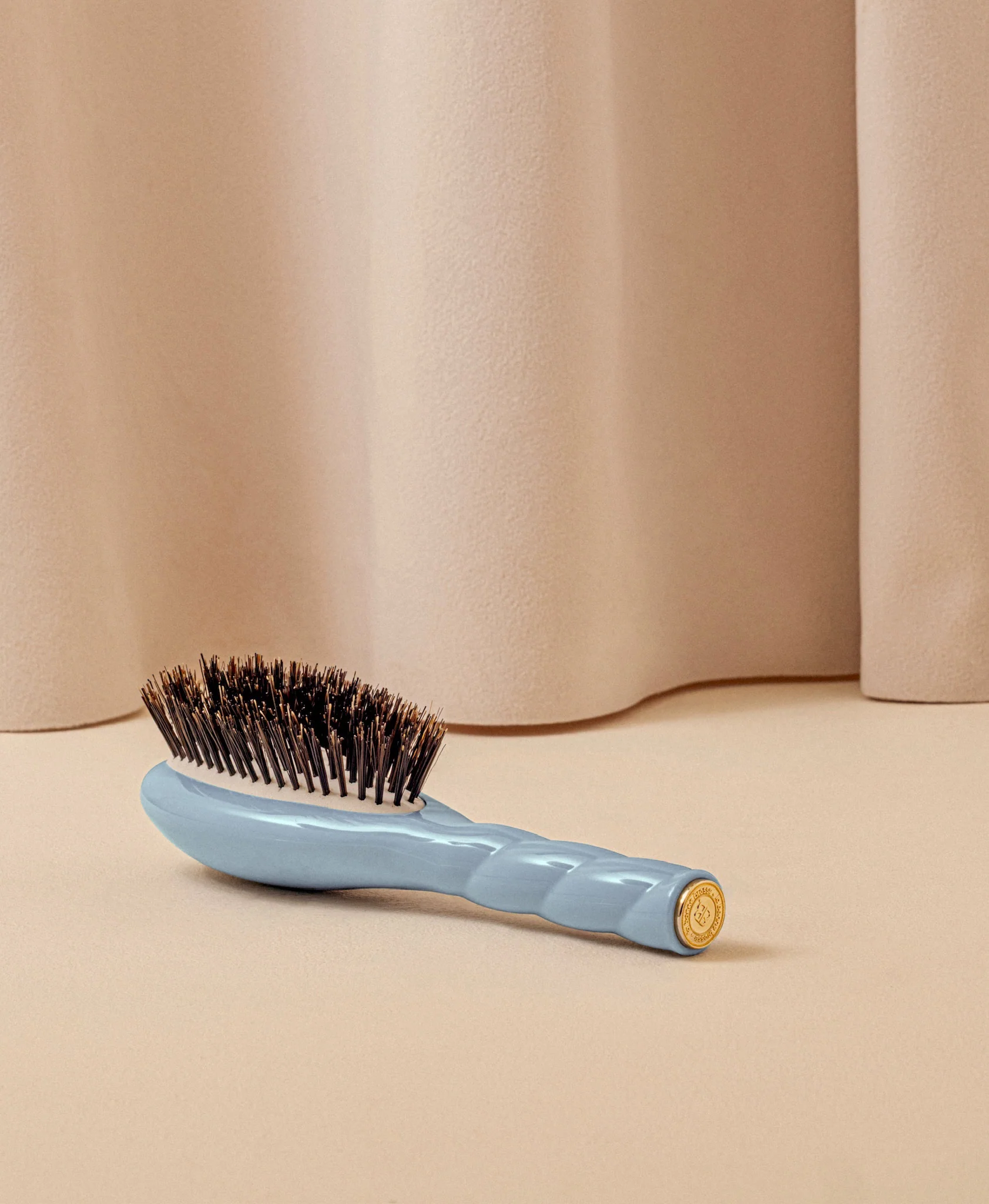 N.01 La Petite Brosse Brillance & Soin l’Universelle Bleu Ciel - Image 5