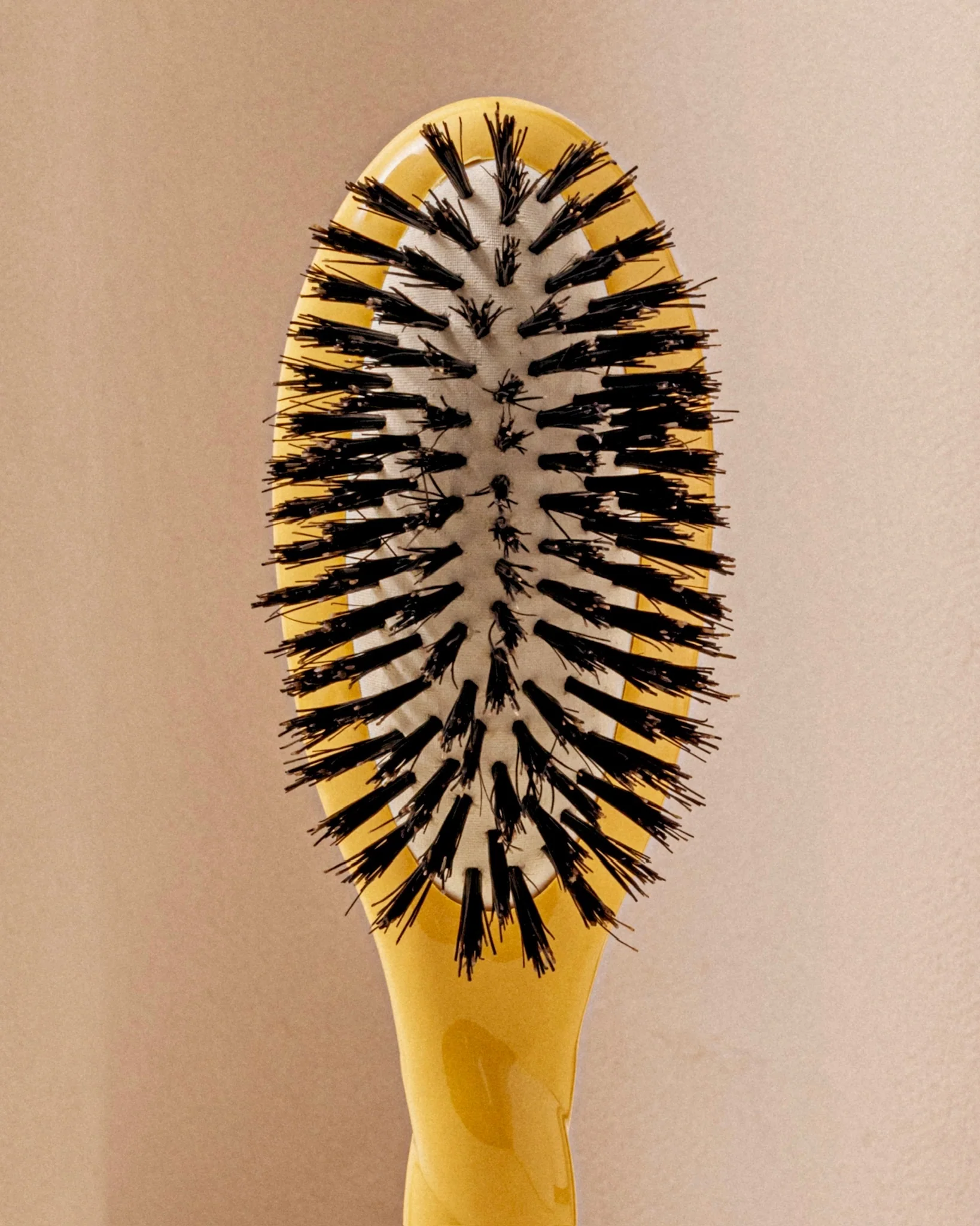 N.01 La Petite Brosse Brillance & Soin l'Universelle Jaune Safran - Image 4