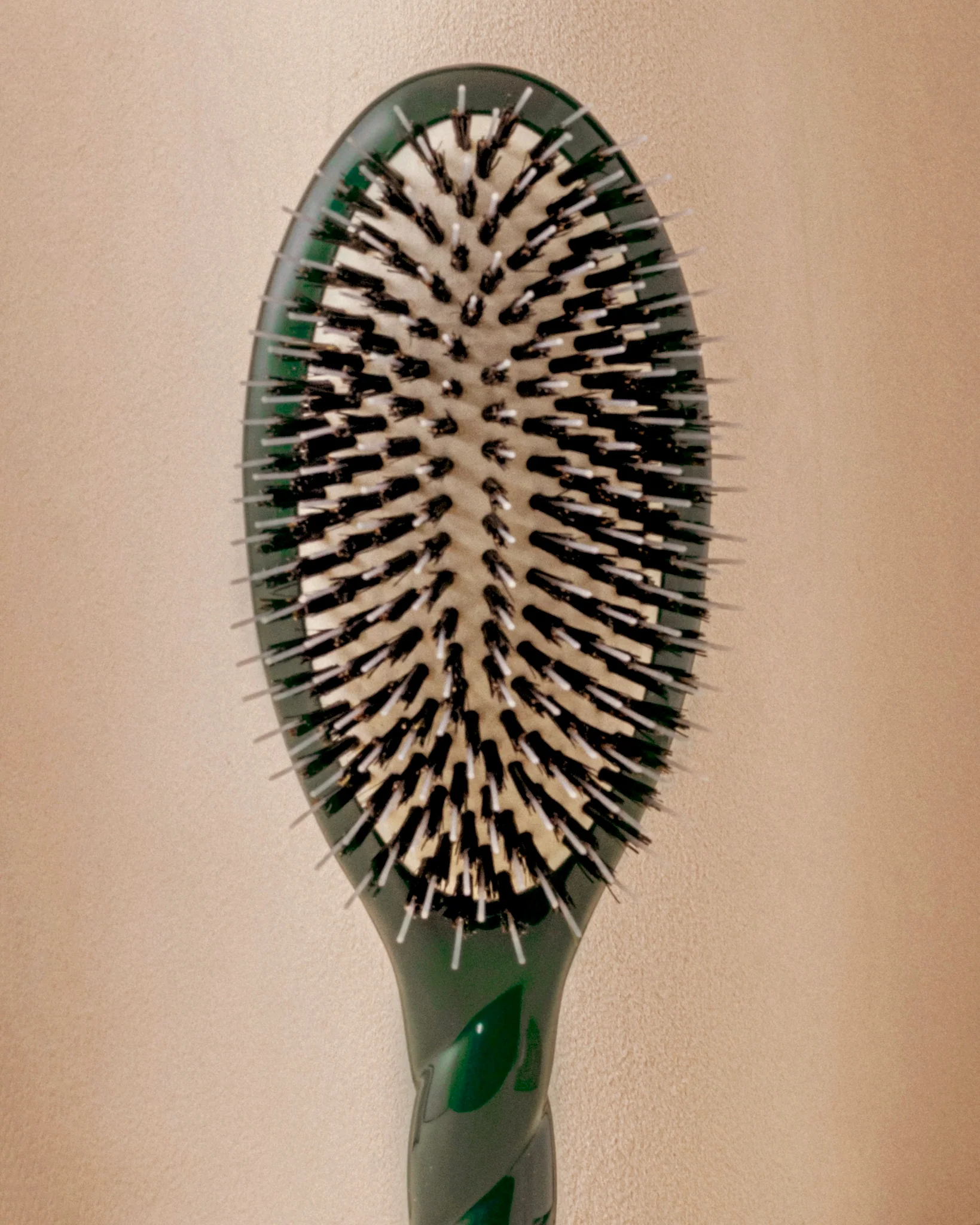 N.02 La Brosse Démêlante & Soin l'Indispensable Vert Emeraude - Image 4
