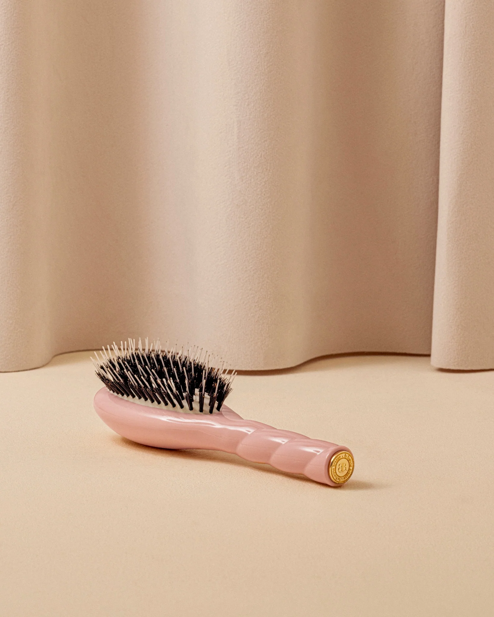 N.02 La Petite Brosse Démêlante & Soin l'Indispensable Rose Poudré - Image 5