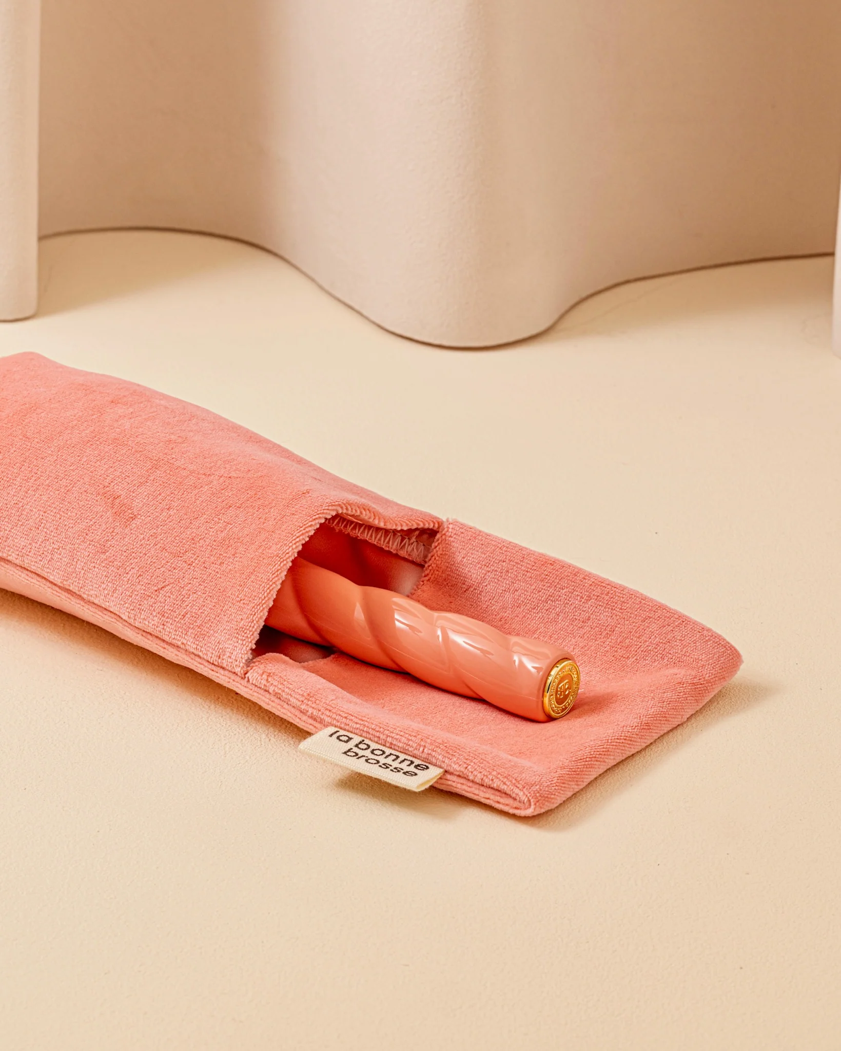 N.02 La Brosse Démêlante & Soin l'Indispensable Corail - Image 5