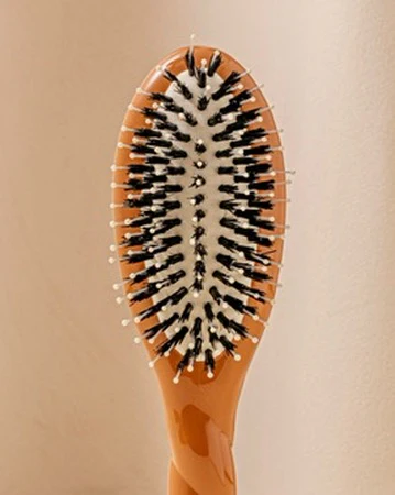 N.03 La Petite Brosse Cuir Chevelu Sensible l'Indispensable Douceur Terracotta - Image 4