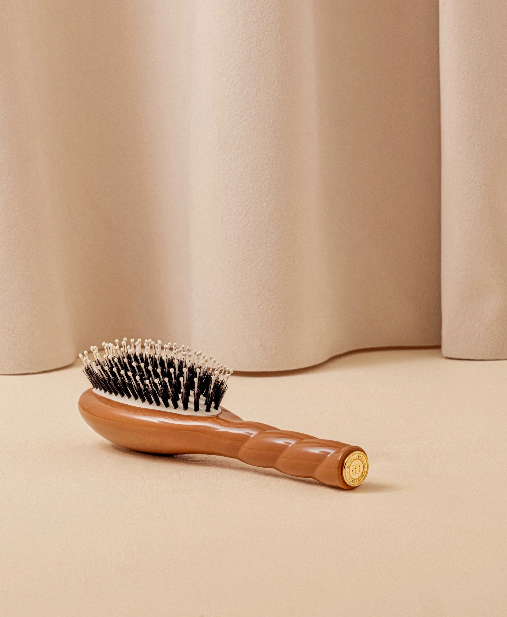 N.03 La Petite Brosse Cuir Chevelu Sensible l'Indispensable Douceur Terracotta - Image 5