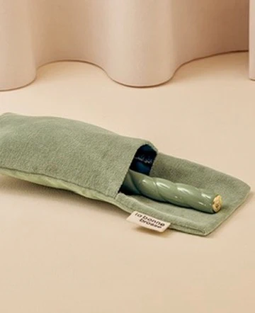 N.04 La Brosse Démêlante & Massante La Miracle Vert Amande - Image 5