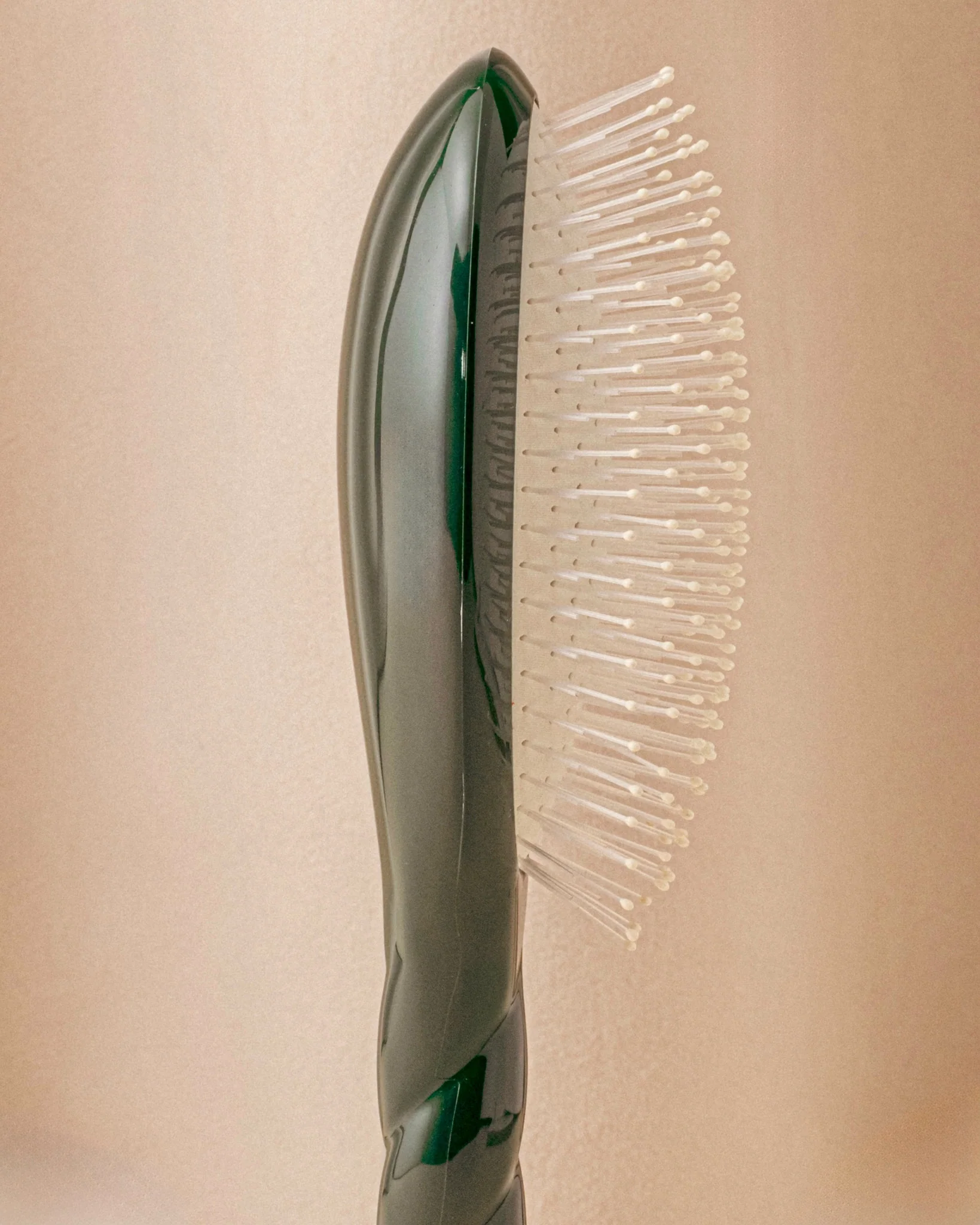 N.04 La Brosse Démêlante & Massante La Miracle Vert Emeraude - Image 3