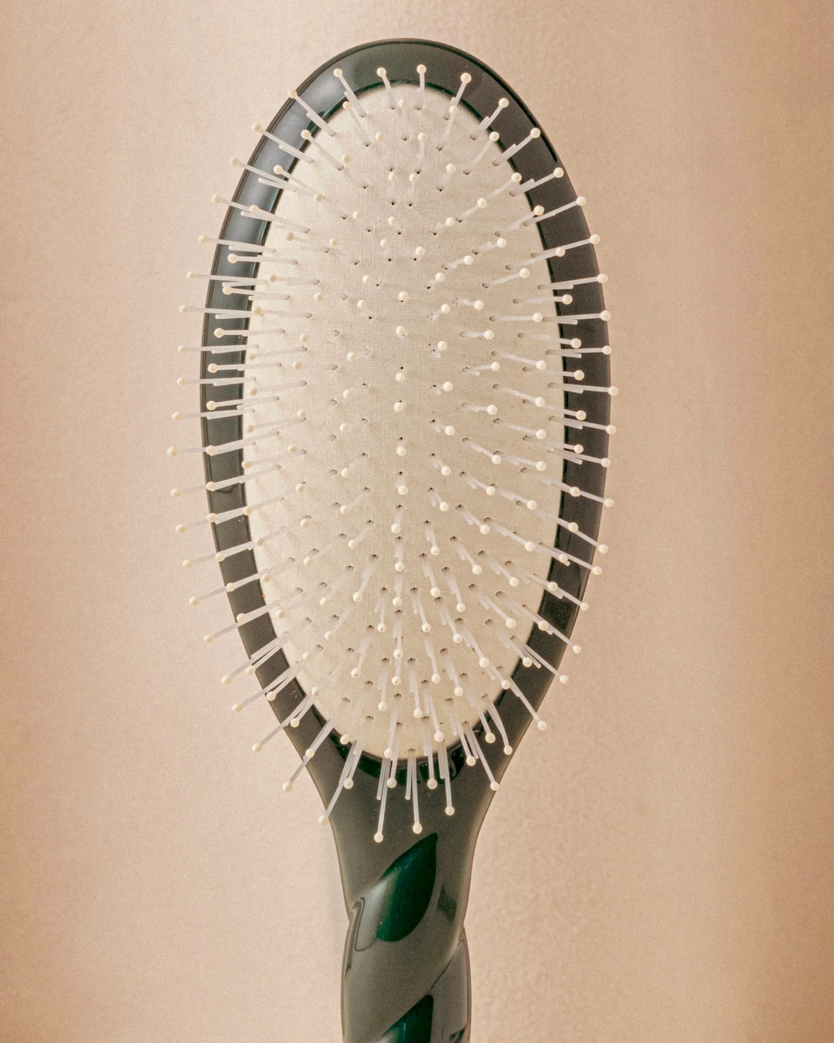 N.04 La Brosse Démêlante & Massante La Miracle Vert Emeraude - Image 4