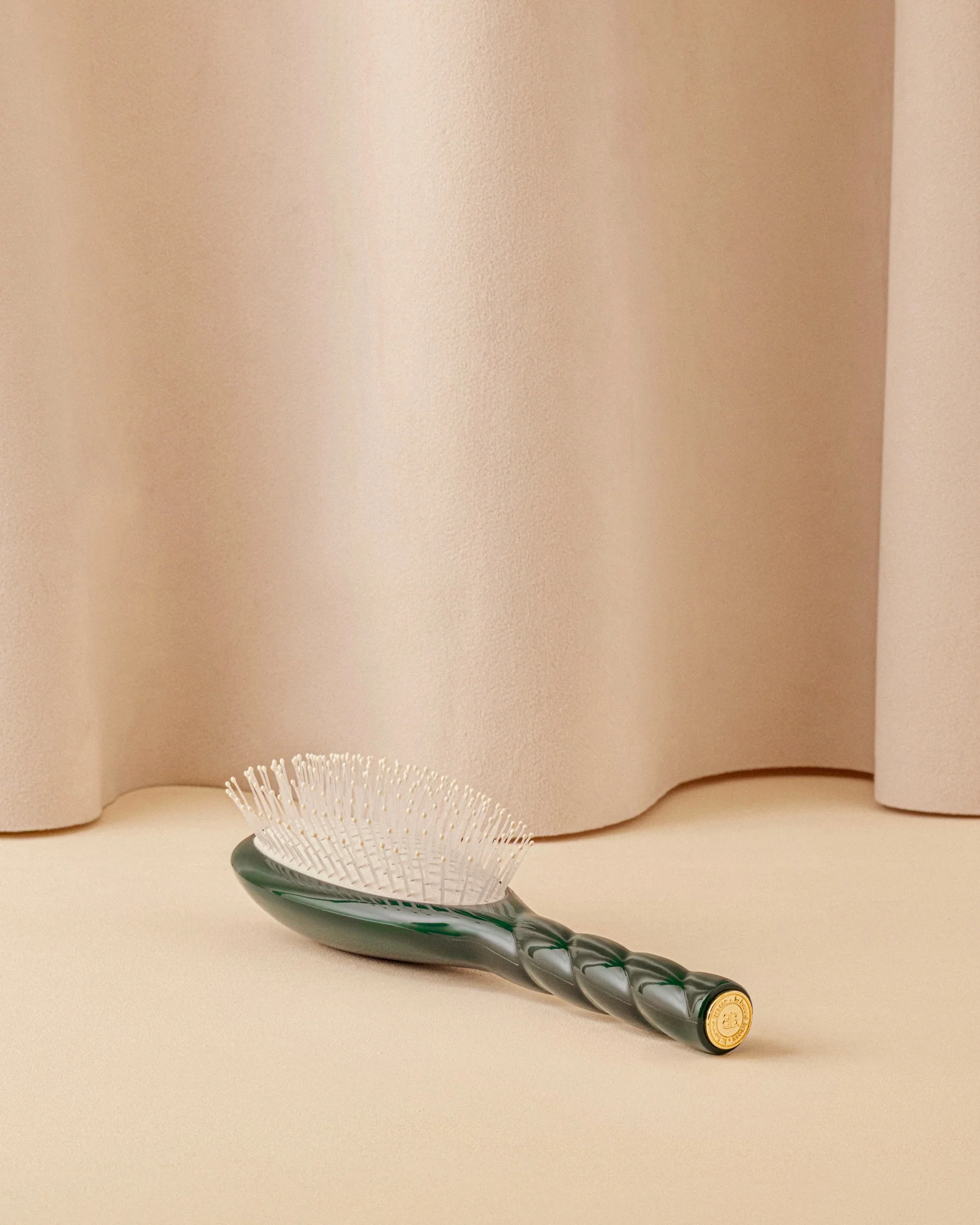 N.04 La Brosse Démêlante & Massante La Miracle Vert Emeraude - Image 5