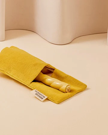 N.04 La Petite Brosse Démêlante & Massante La Miracle Jaune Safran - Image 6