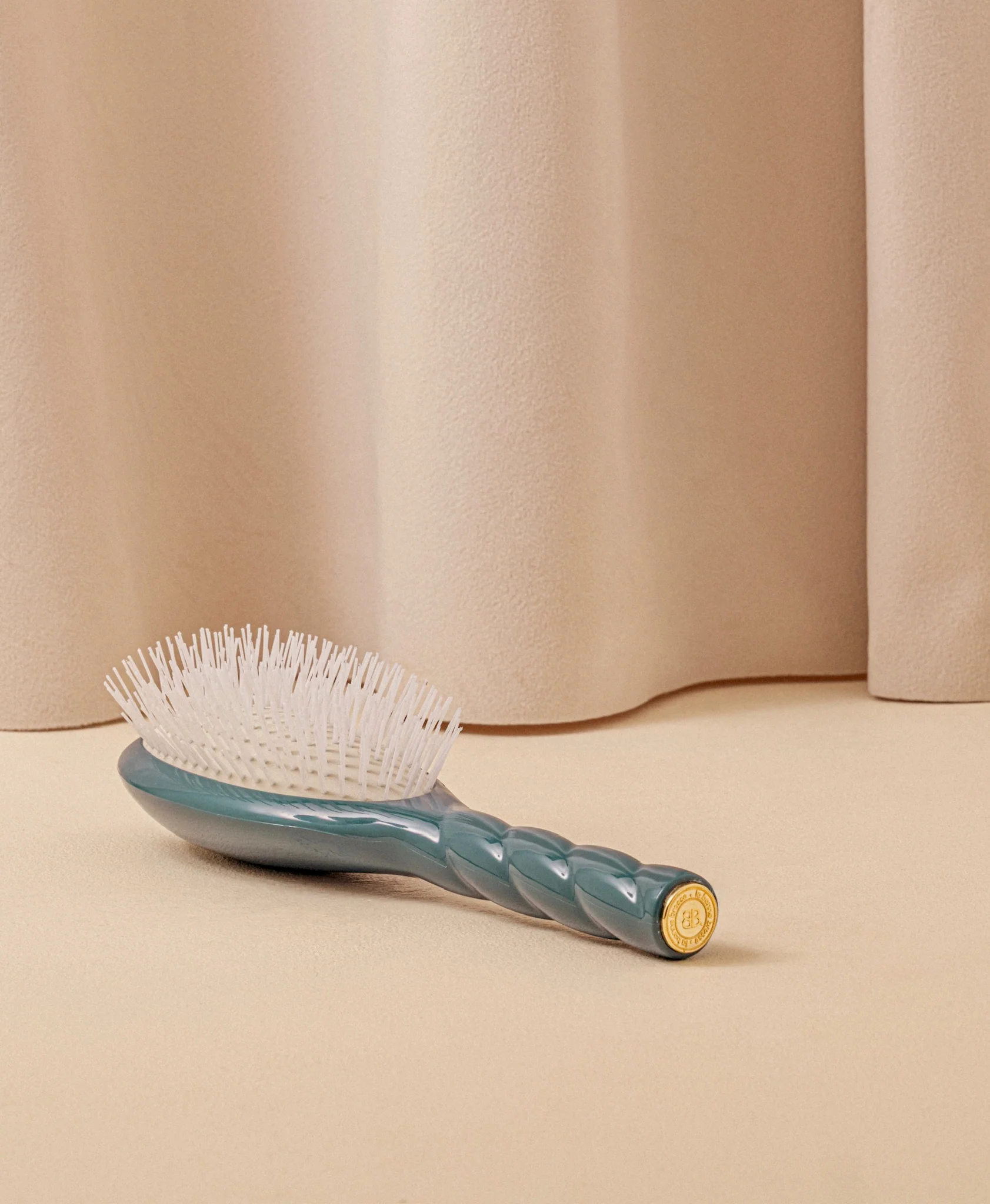 N.07 La Brosse Démêlante & Stimulante l'Intense Bleu Encre - Image 5