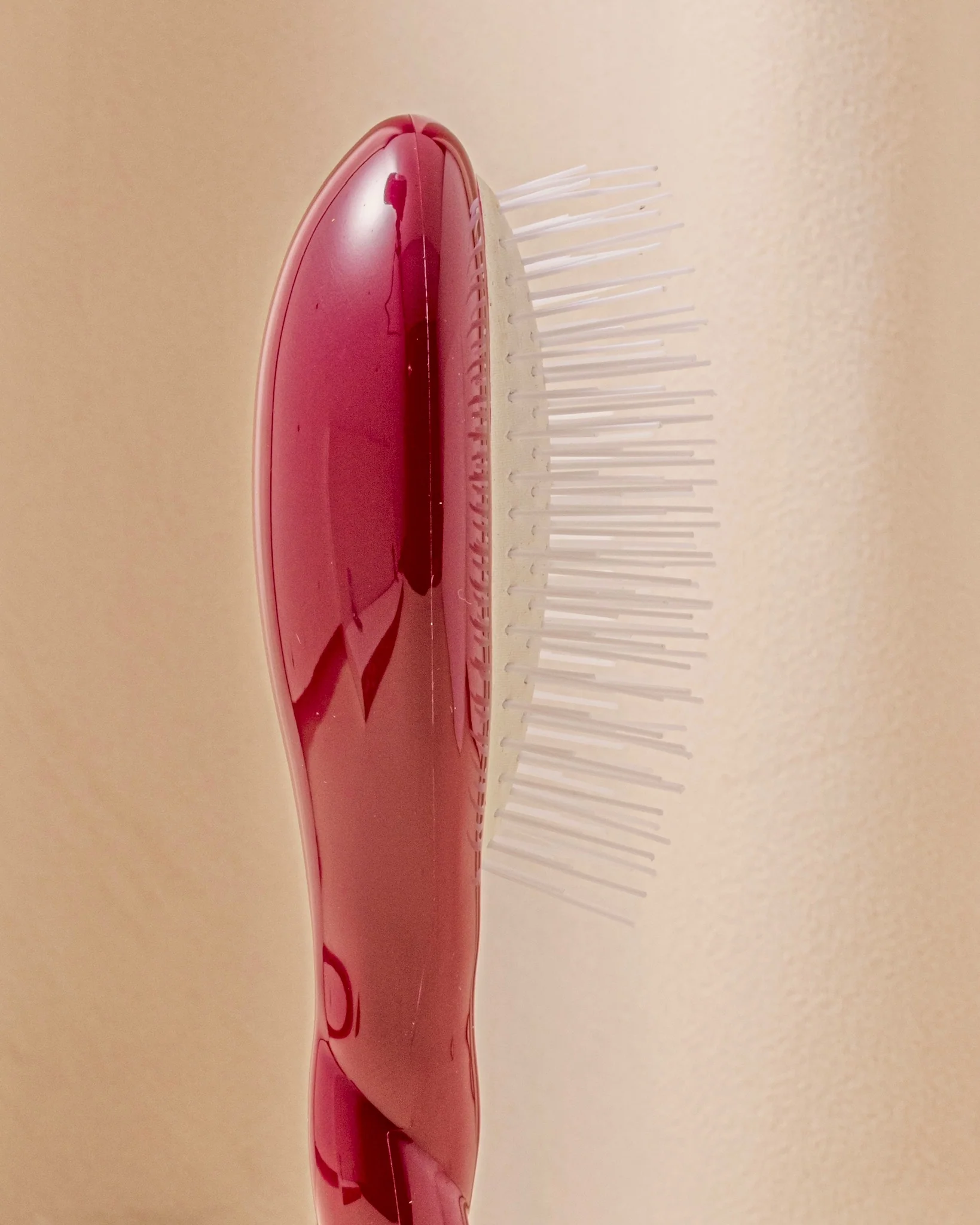 N.07 La Petite Brosse Démêlante & Stimulante l'Intense Rouge Cerise - Image 3
