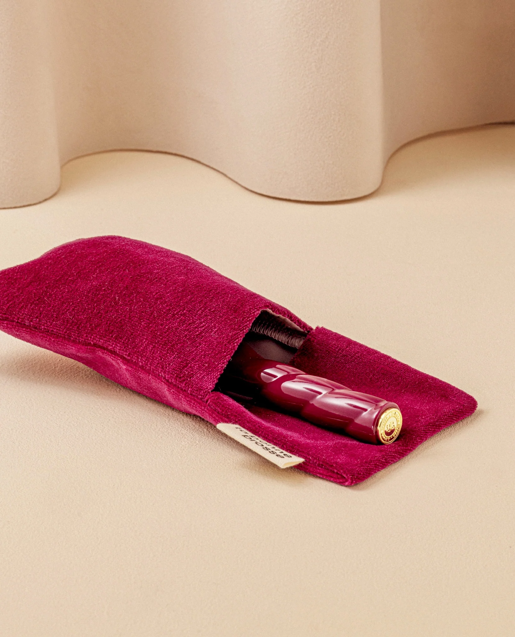 N.07 La Petite Brosse Démêlante & Stimulante l'Intense Rouge Cerise - Image 6