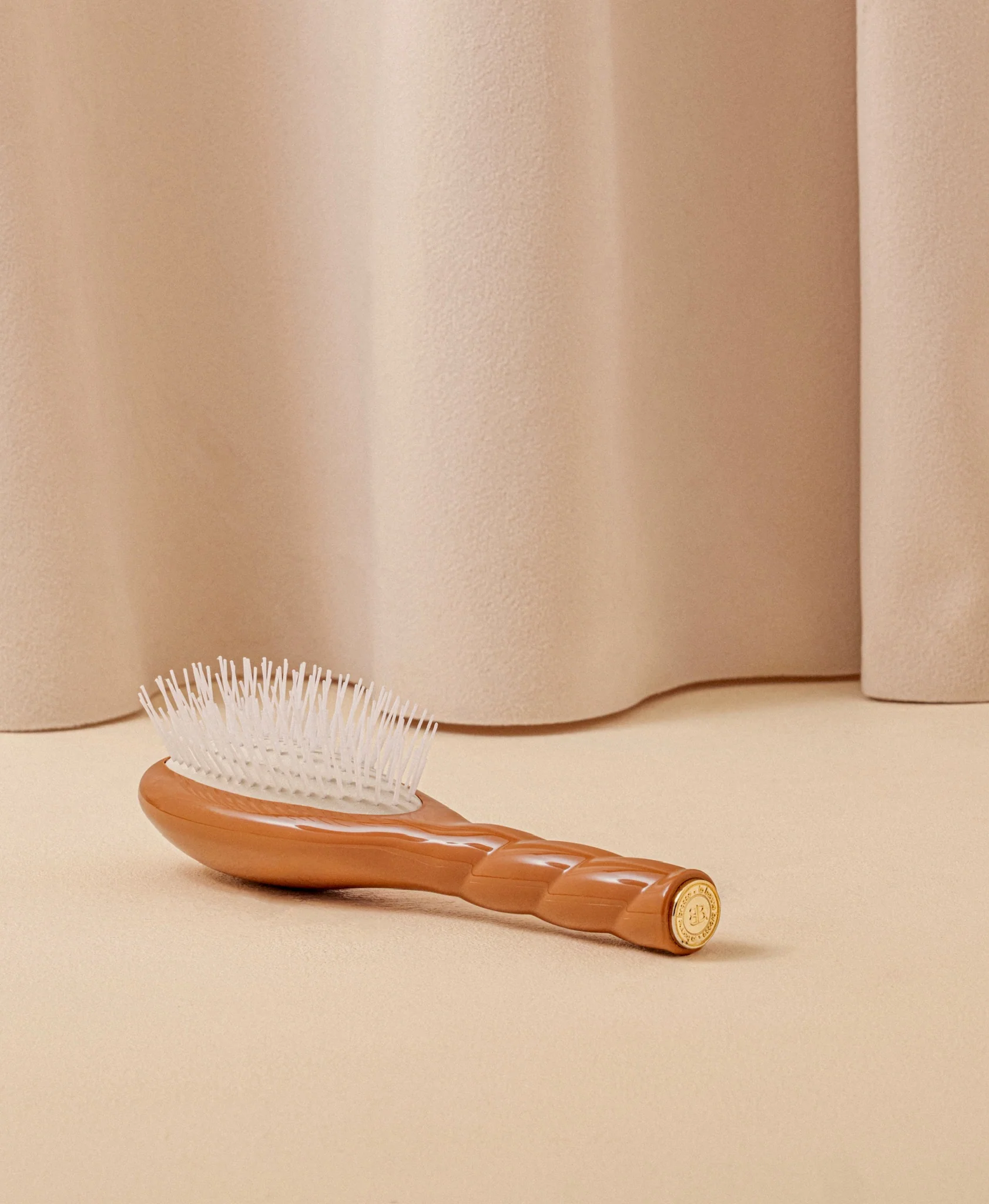 N.07 La Petite Brosse Démêlante & Stimulante l'Intense Terracotta - Image 5
