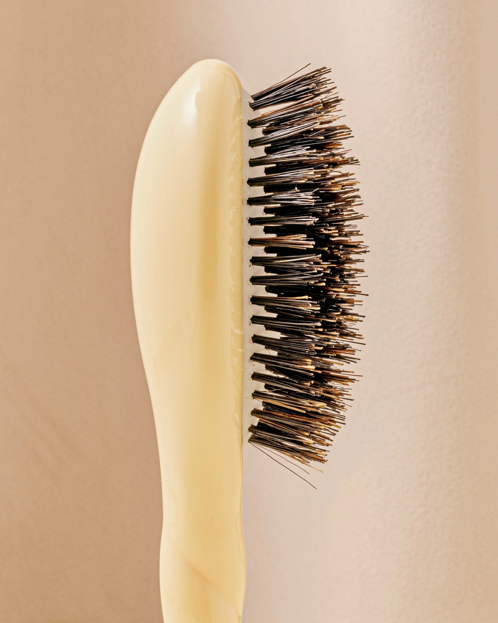 N.01 La Petite Brosse Brillance & Soin l’Universelle Ivoire Cair - Image 3