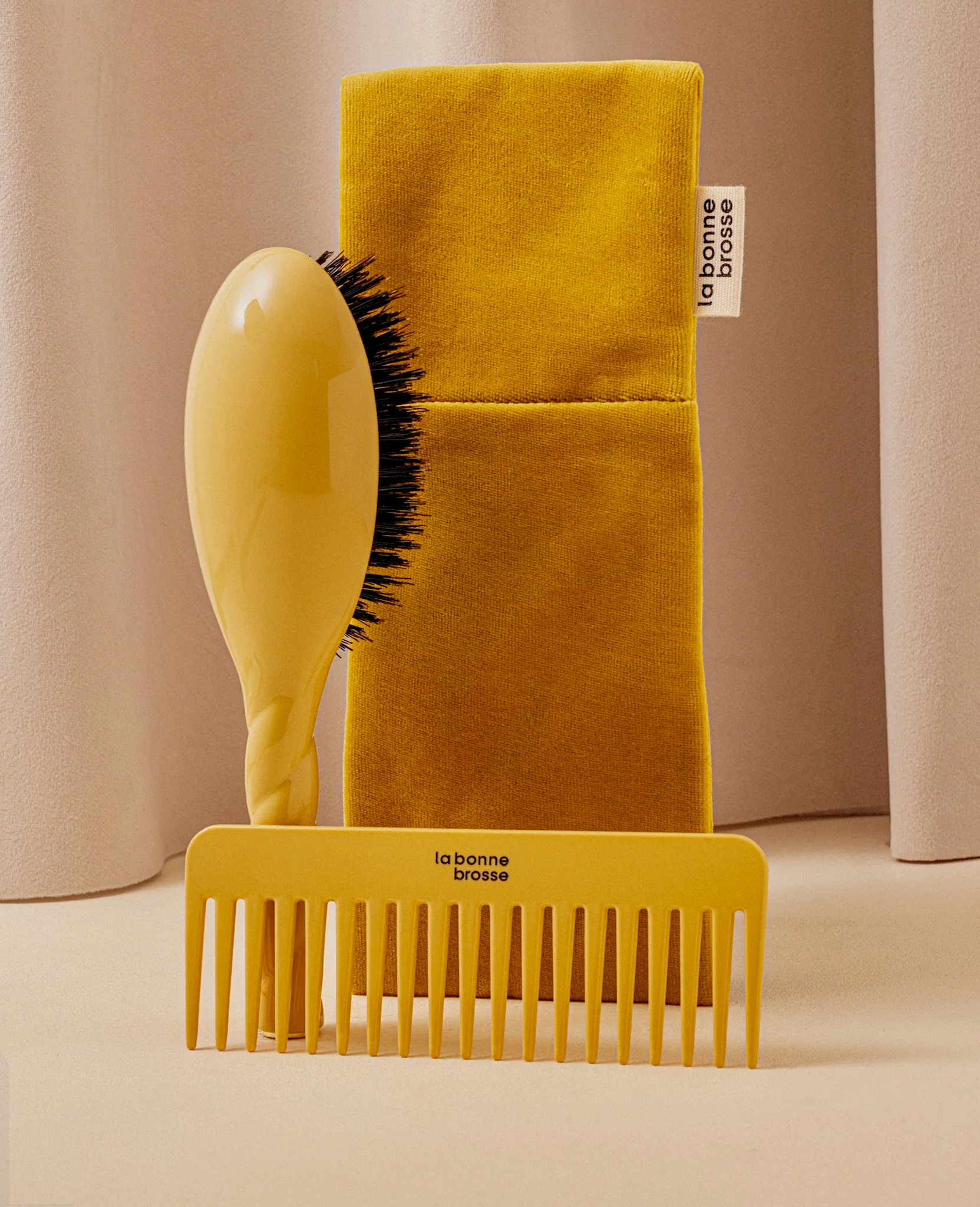 La Pochette "Grande Brosse" Jaune Safran - Image 3